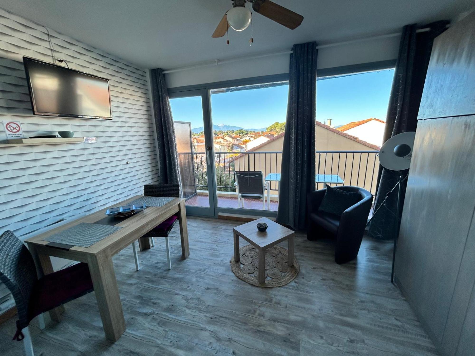 Charmant Studio 20 M De La Plage Canet-en-Roussillon Exterior photo